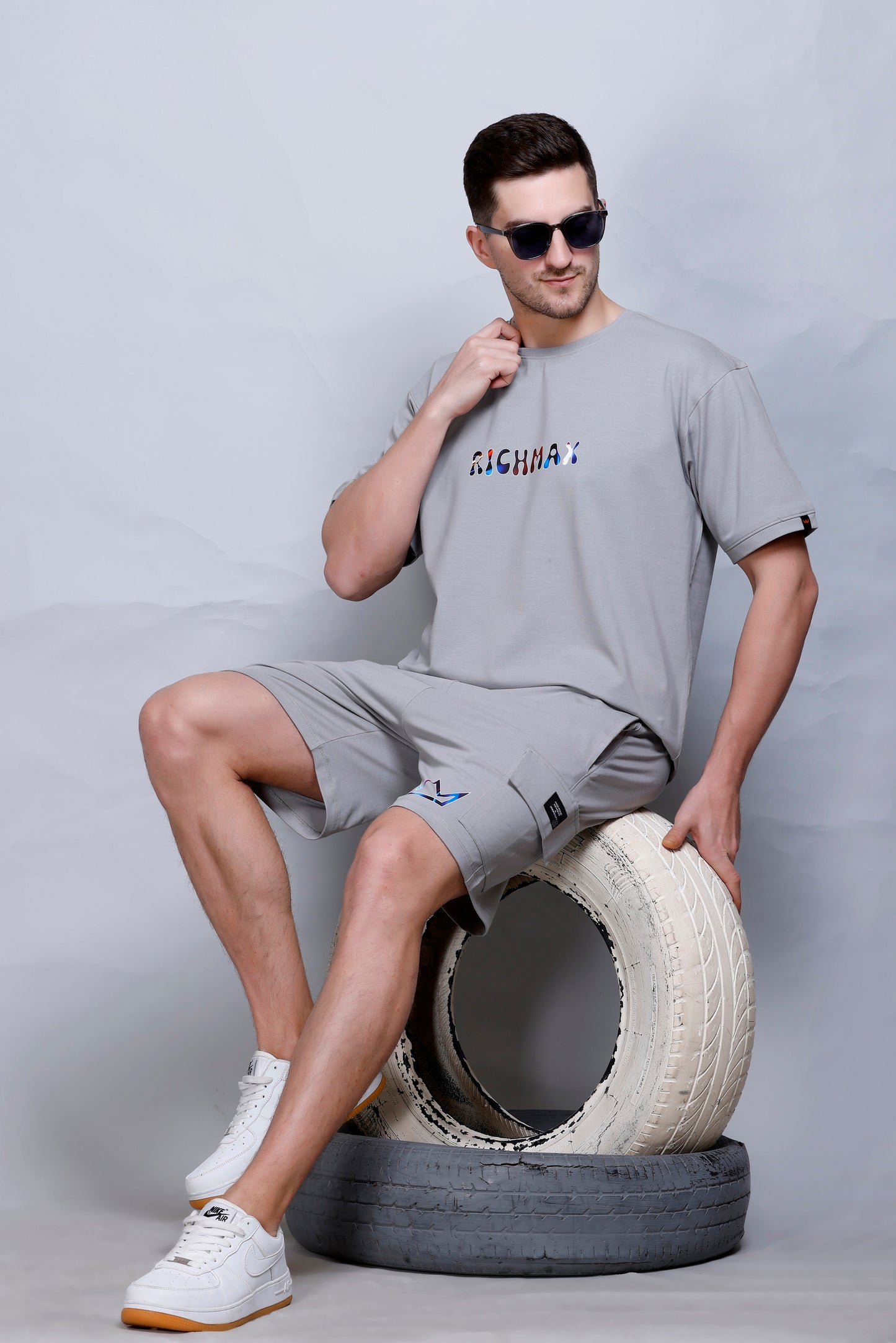 LIVIN THE MOMENT RELAXED FIT CORDSET LIGHT GREY