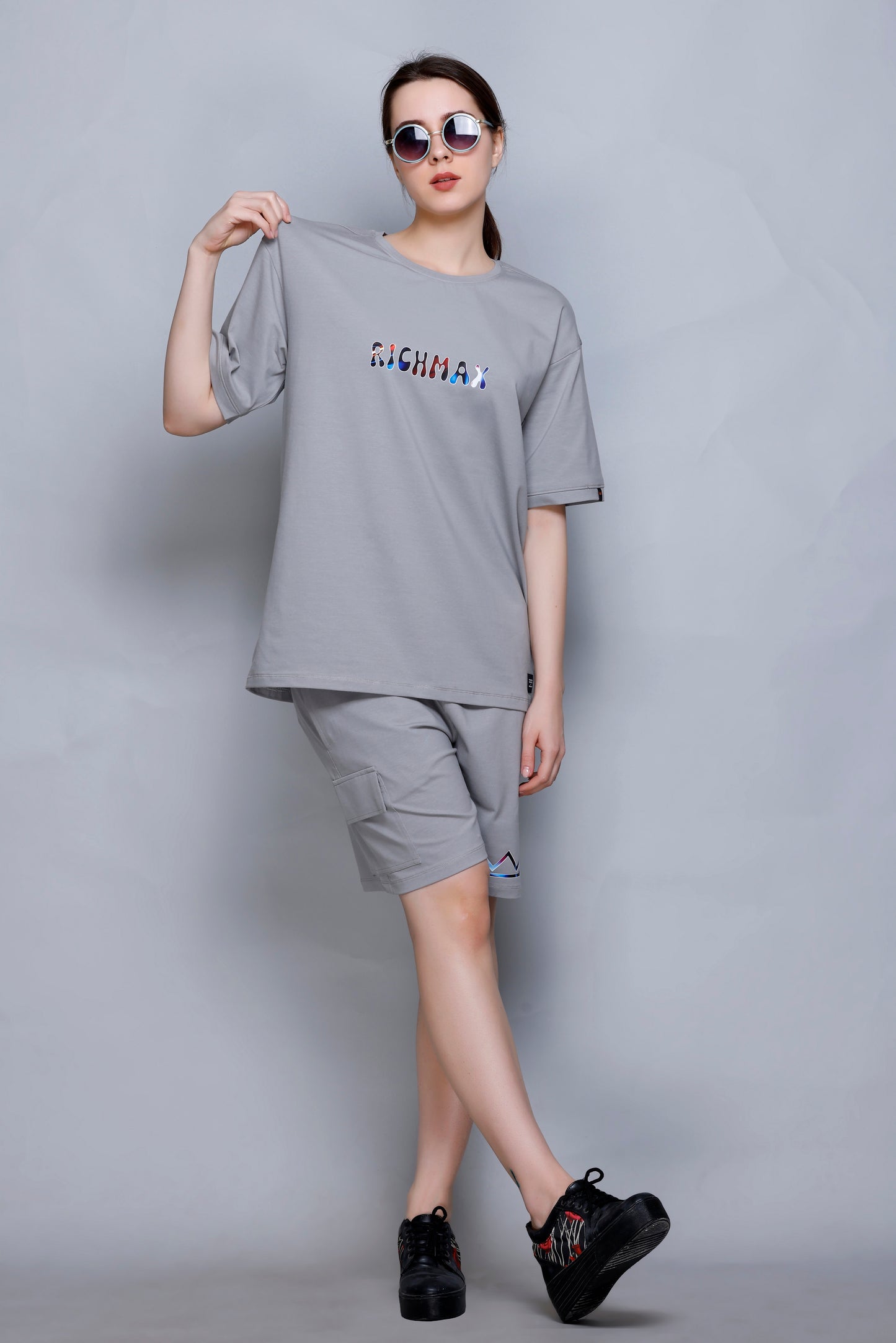 LIVIN THE MOMENT RELAXED FIT CORDSET LIGHT GREY
